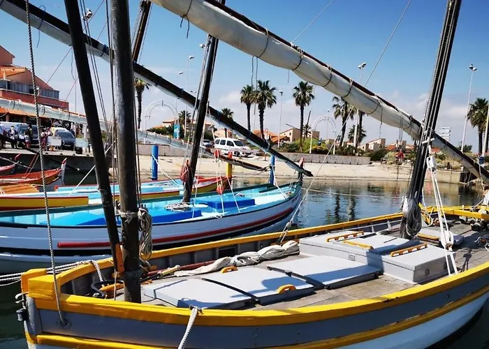 30m2 Classé 2 étoiles Atout France 200m Port Plages Commerces